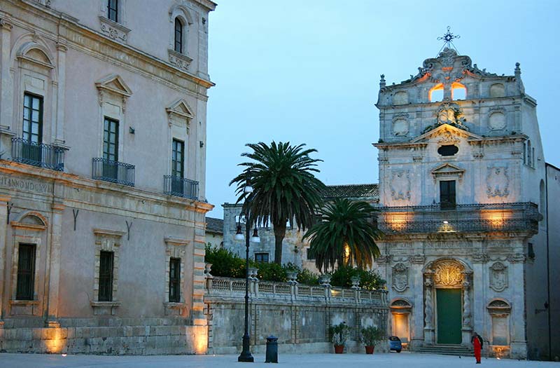 Piazza Duomo in Ortygia, Syracuse, Sicily