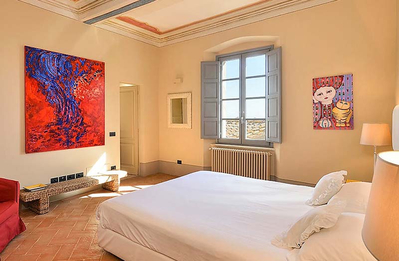 interior shot of Ragusa Home's bedroom